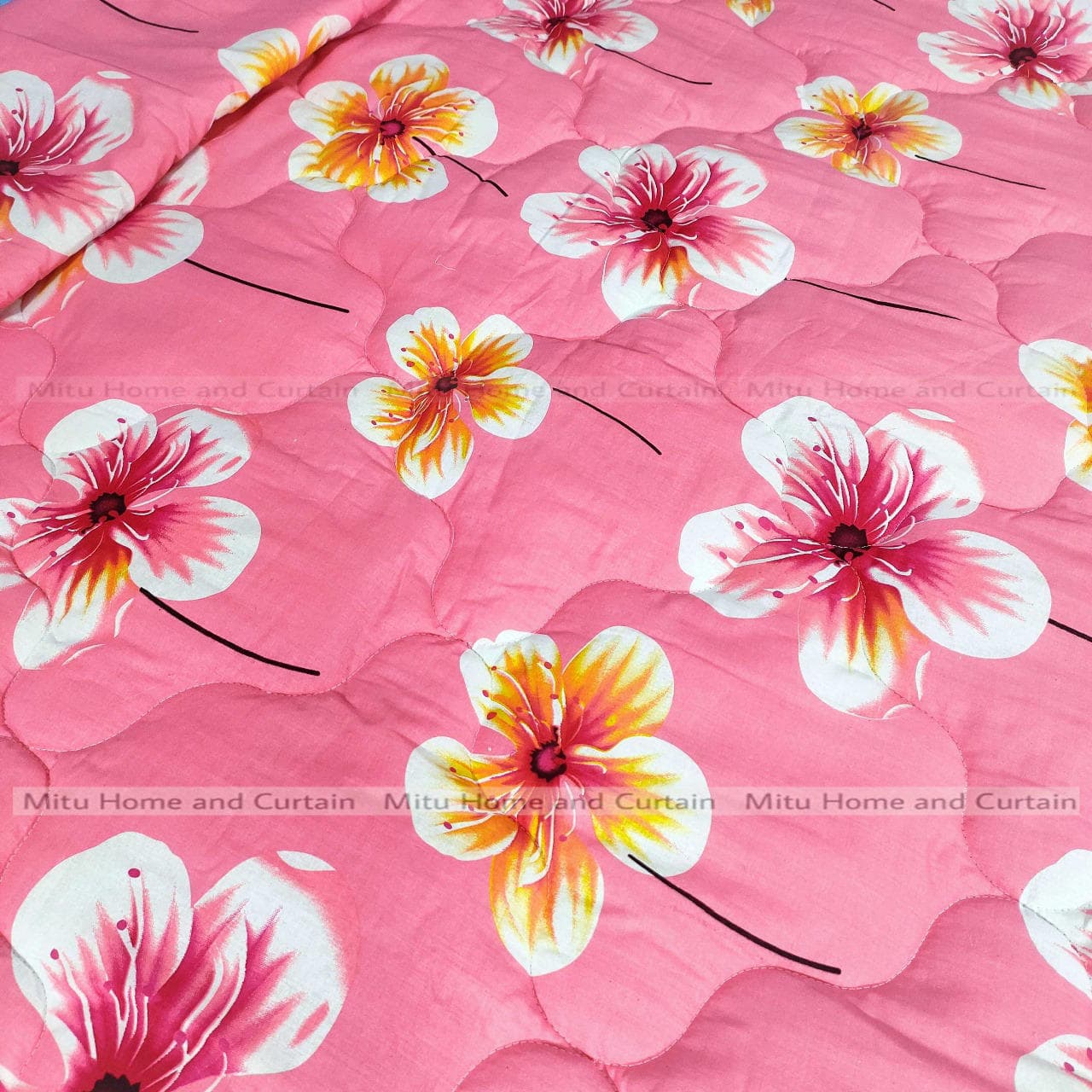 King Size Exclusive Cotton Fabric Winter Comforter with European Cube Design, 84*90 in / 7*7.5 ft (Sweet Pink Flower)