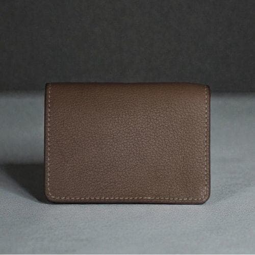 Zays Premium Leather Magnetic Card Holder - Slim and Eco-Friendly Mini Wallet for Unisex - Handmade Secure Compact and Stylish Design (ZCW117-Dark Cream)