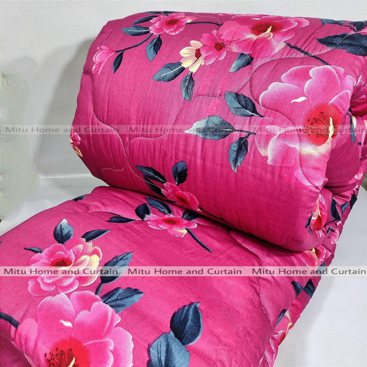 King Size Premium Cube Design Twill Cotton Fabric Winter Comforter, 7*7.5 ft / 84*90 in (Barbie Pink)