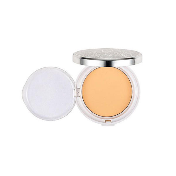 Picture of Satin Touch Compact Powder Flormar# 03: Light Beige