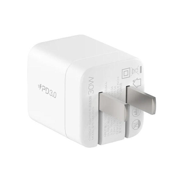 Picture of Momax PD 30W USB-C Fast Charging Folding GaN Adapter (UM26CN)